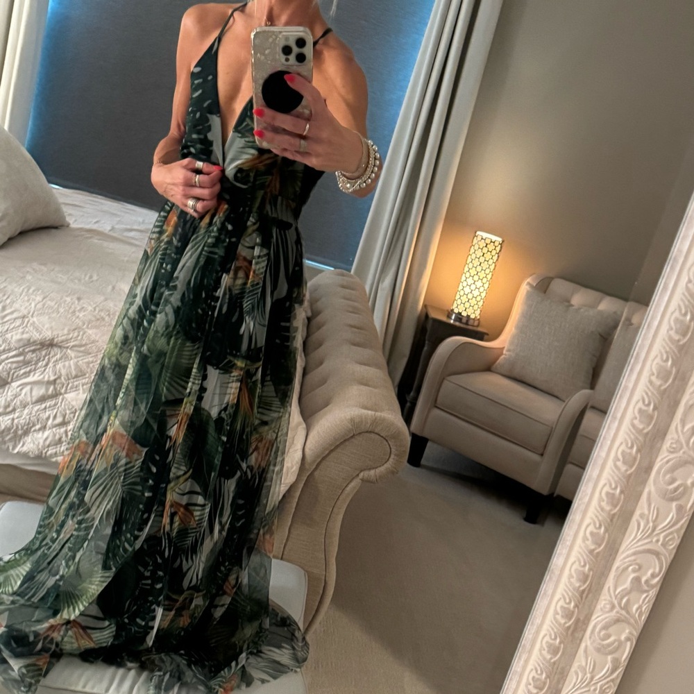 Luxe Vibrant Leaf Pattern Dress